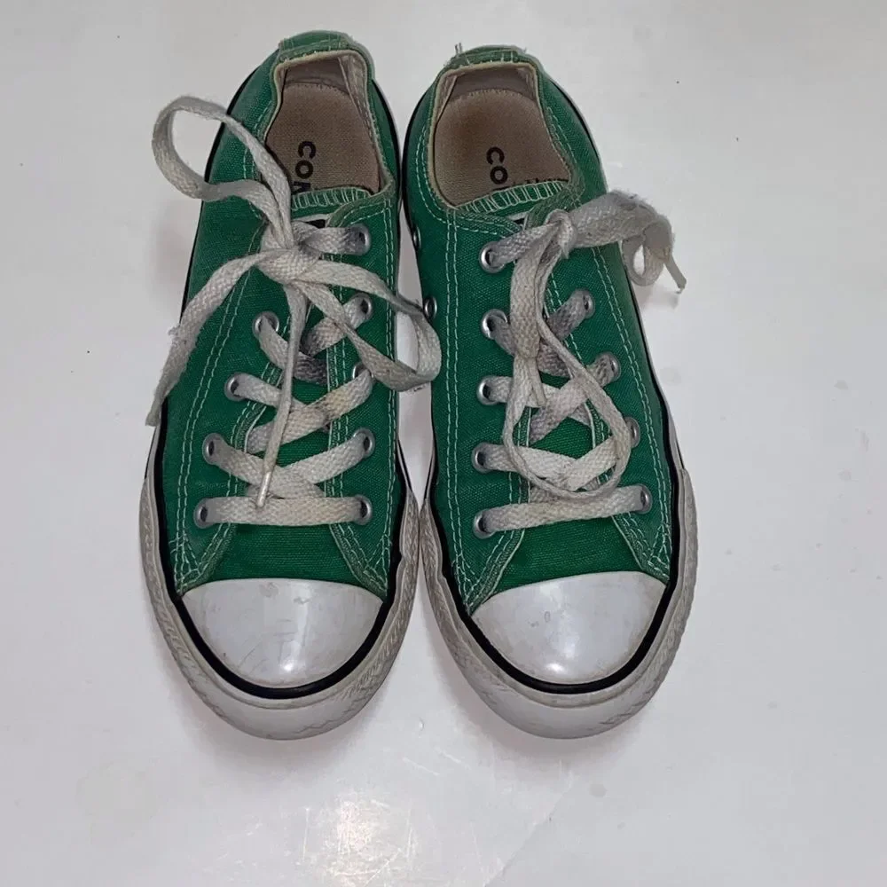 Converse Kids Green and White Sneakers Size 1